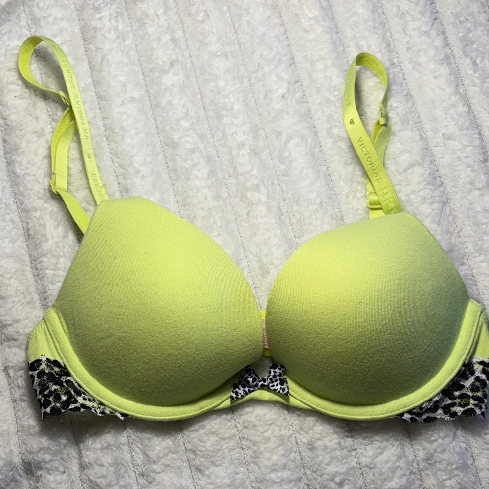 Victoria's Secret Neon Lime Green Bra with Leopard Details